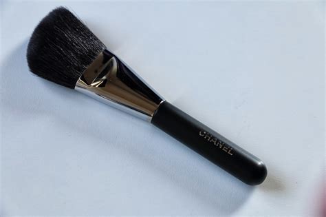 chanel angled powder brush 2 review|CHANEL Angled Powder Brush N°2 Reviews .